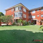 LowRes-10409_16 48 Banks Street Monterey_100_130