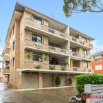 LowRes-22205_2 6 8 Hercules Road Brighton Le Sands_100_033