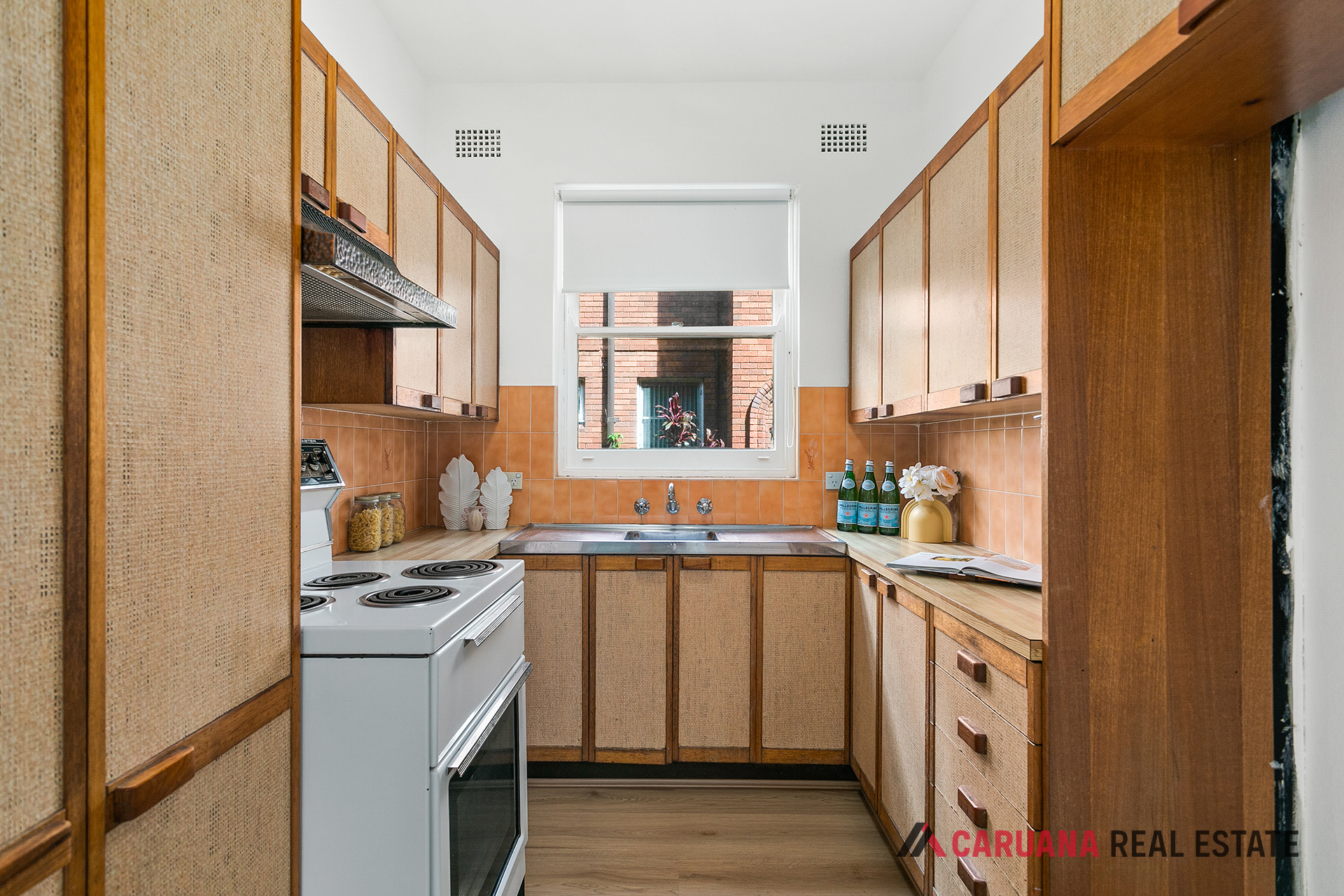 LowRes-10409_3 53-55 Banks Street Monterey_100_031