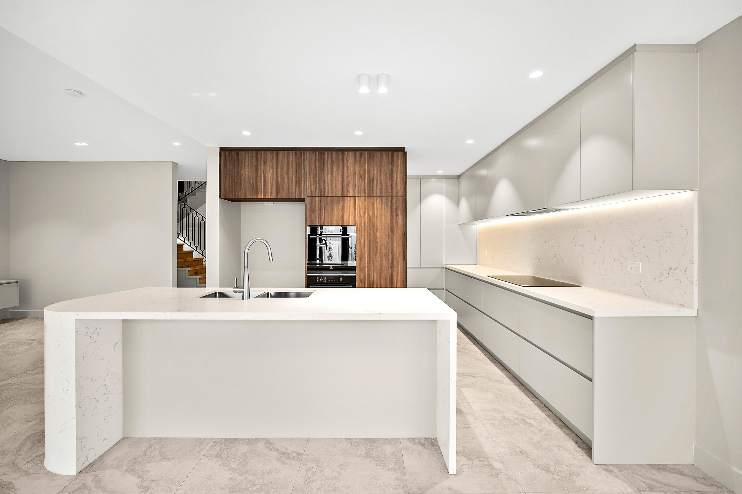 HiRes-22205_64 The Promenade Sans Souci_100_204